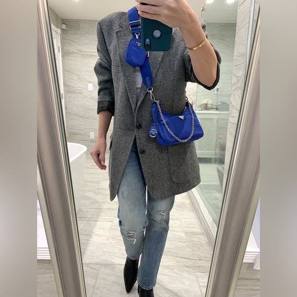 ❌SOLD❌Authentic Prada Re-edition 2005 Small Nylon Bag. - Picture 3 of 13